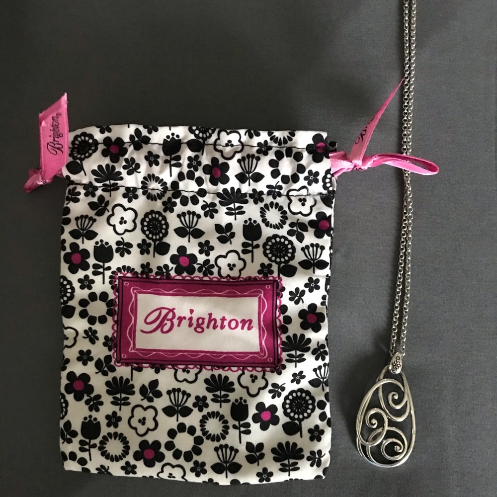 Brighton beautiful necklace. New w/o tags.
